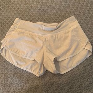 Lululemon short with polka dots!